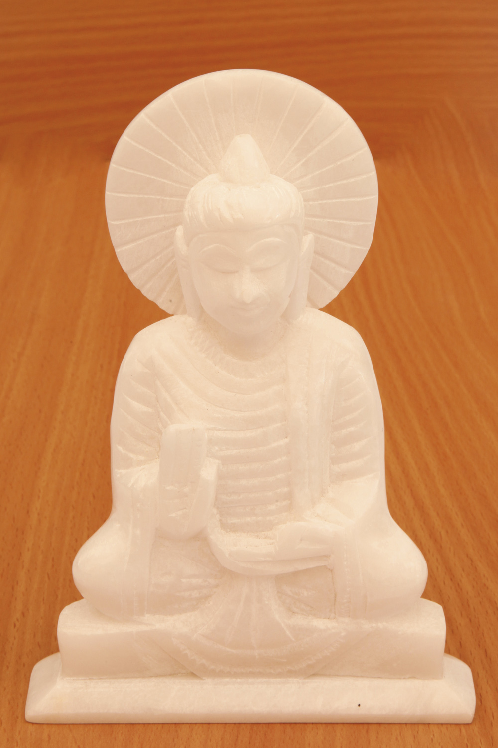 foto BUDDHA z blho mramoru - 15 cm